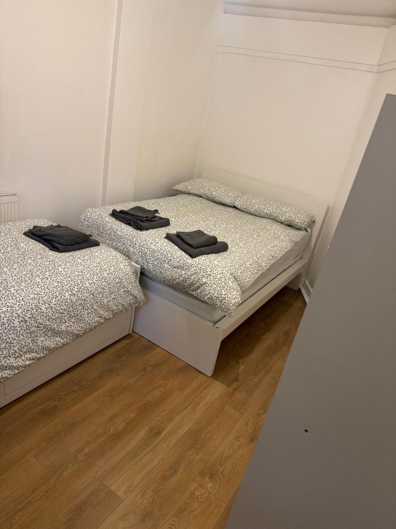 One Bedroom Apartment In Tower Bridge Road 런던 외부 사진