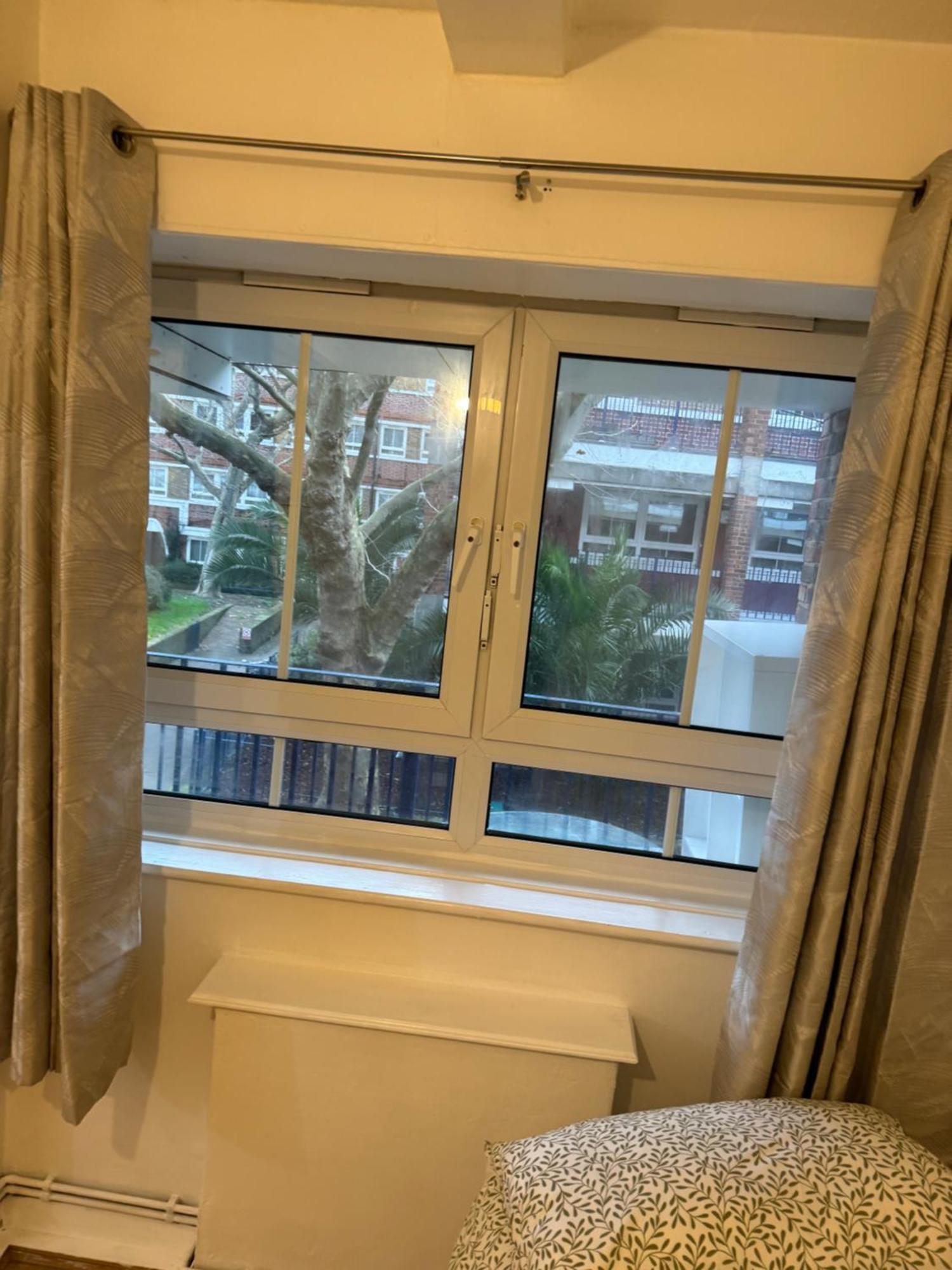 One Bedroom Apartment In Tower Bridge Road 런던 외부 사진